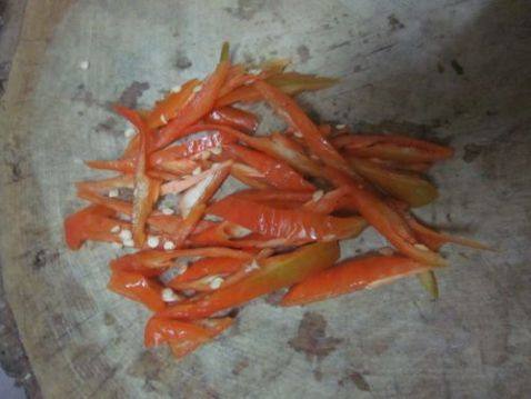 彩椒豌豆步骤2