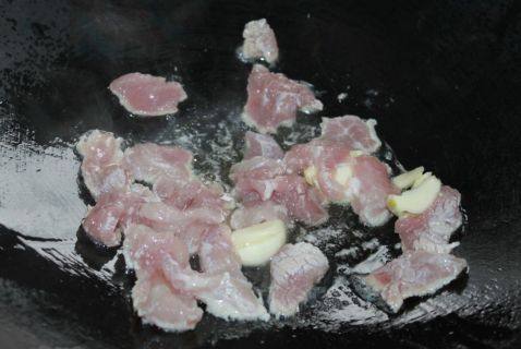 猪肉炒双花步骤3