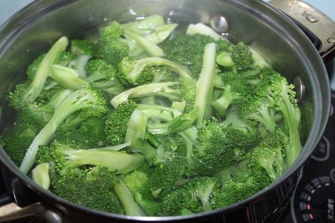 牛肉炒西兰花步骤2