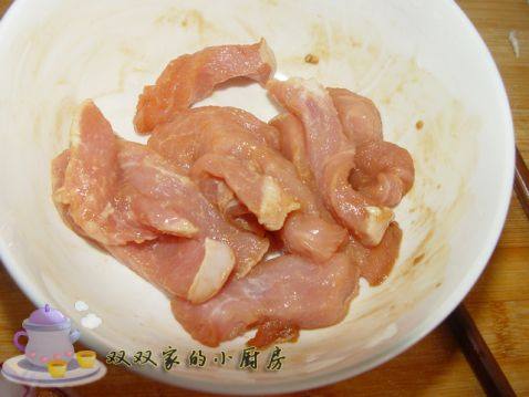 西兰花炒口蘑步骤3