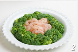 西兰花蒸虾仁步骤2