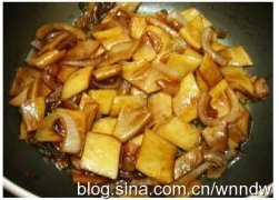 红酒杏鲍菇步骤9
