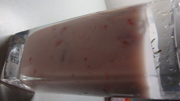 DIY草莓奶昔步骤5