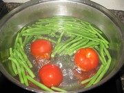蒜香番茄浇豇豆步骤4