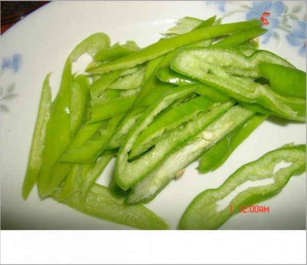 西红柿炒卷心菜步骤4