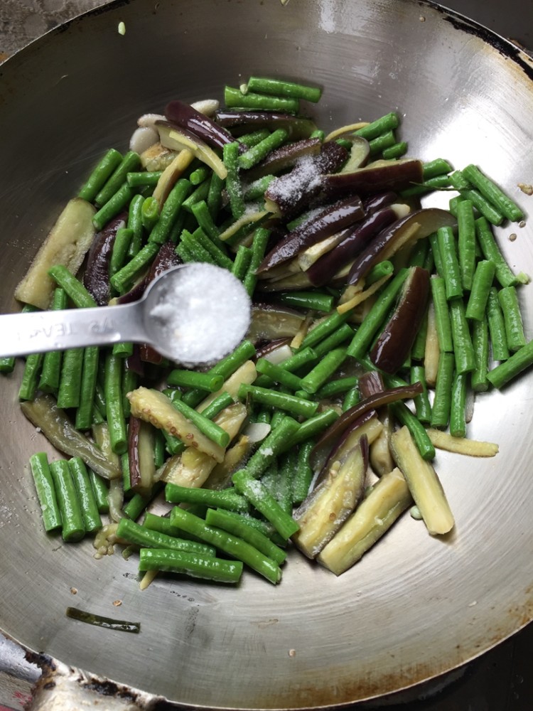 豇豆烧茄子步骤16