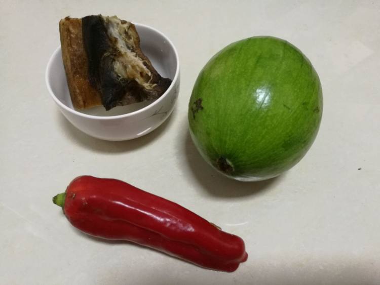 嫩南瓜炒腊肉步骤1