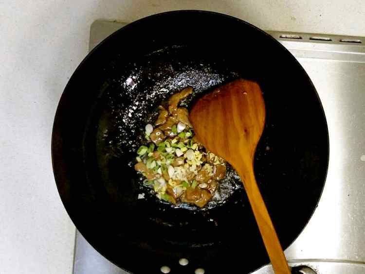 竹笋炒肉步骤6