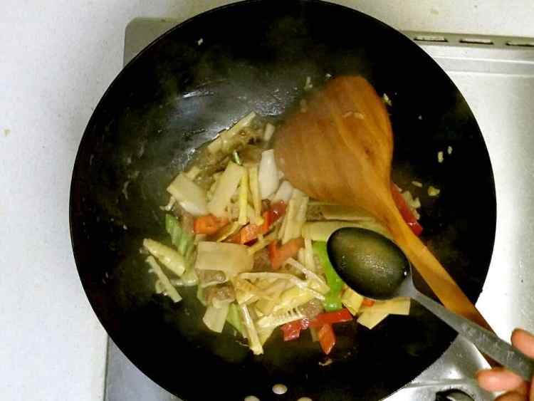 竹笋炒肉步骤10