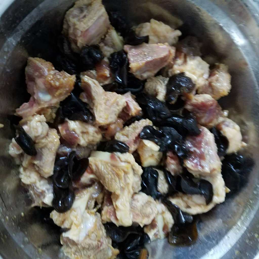 木耳蒸排骨步骤5