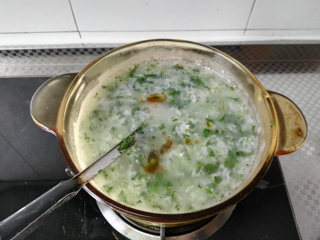 荠菜粥步骤7