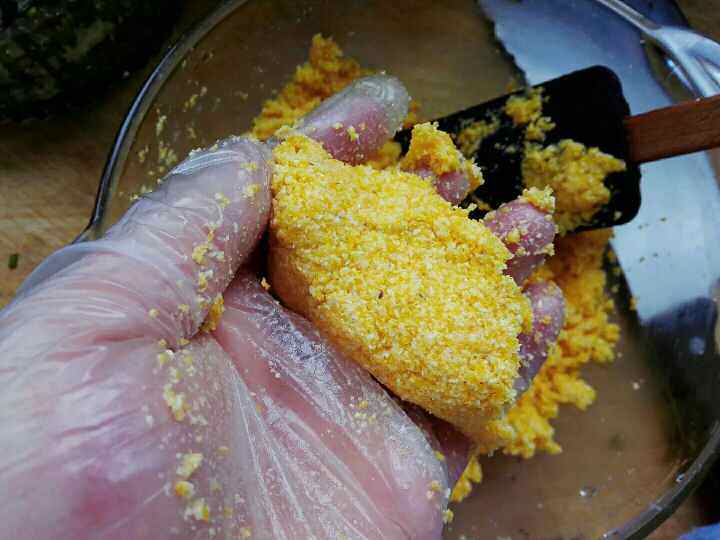 玉米面烀饼步骤2