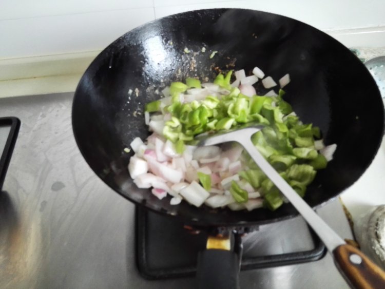 洋葱肉丁步骤5
