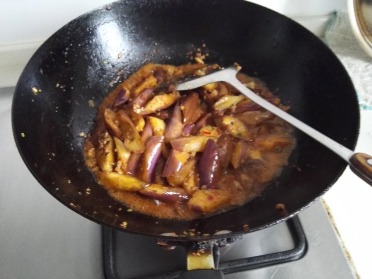 茄子肉末步骤7