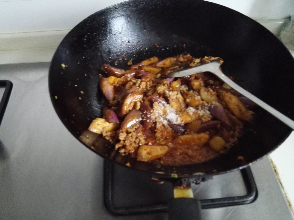 茄子肉末步骤8