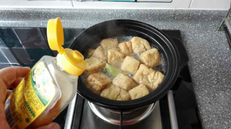 砂锅煲豆泡汤步骤6
