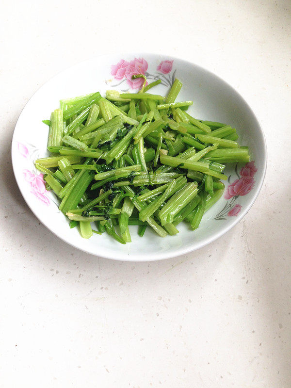 清炒芹菜步骤7