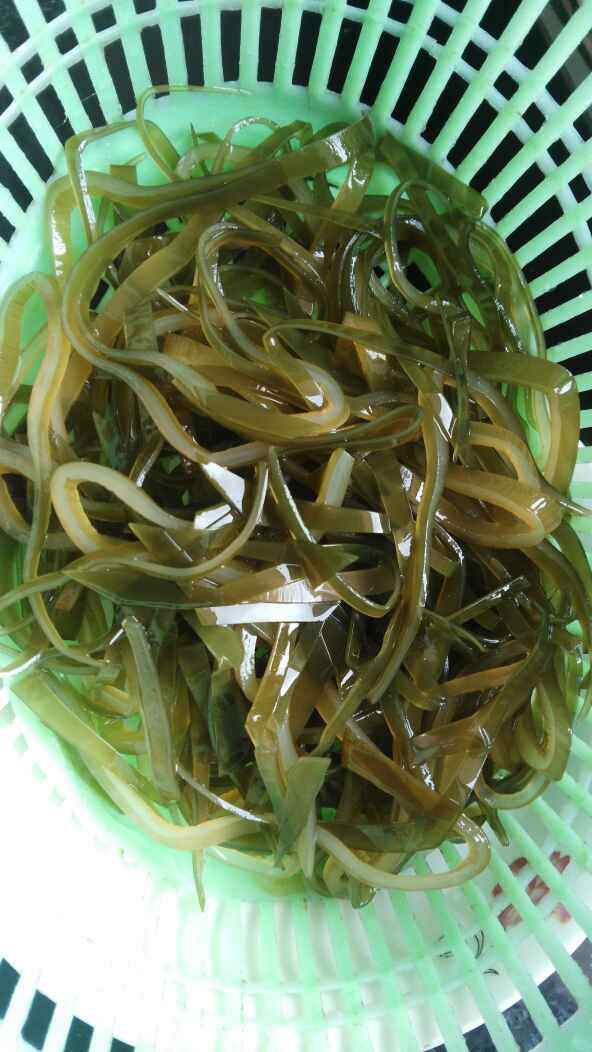 海带丝炒瘦肉步骤2
