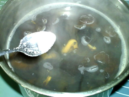 香菇木耳淡菜汤步骤10