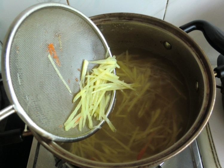 凉拌什锦土豆丝步骤6