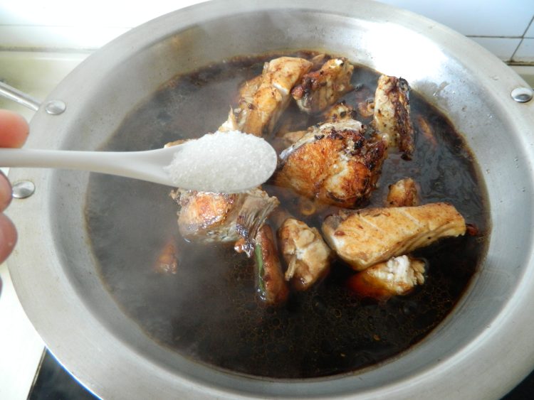 鱼块炖豆腐步骤8
