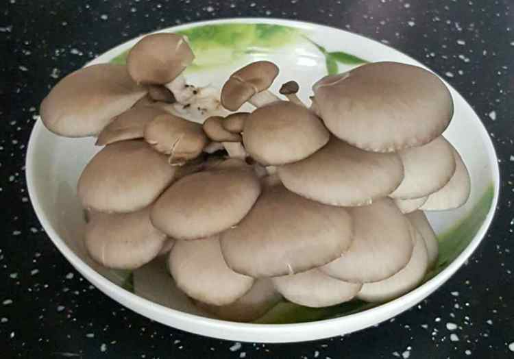 蘑菇青菜步骤1