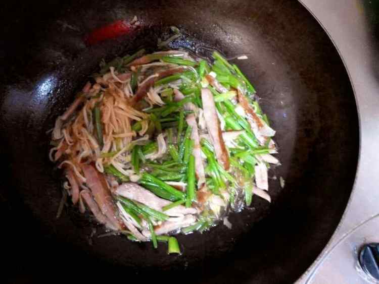 芹菜针菇粉步骤9