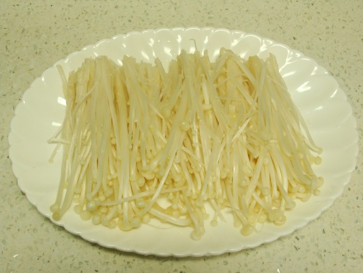 蒜蓉蒸金针菇步骤3