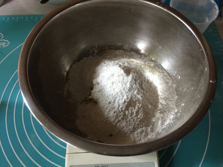 芝麻南瓜饼步骤5