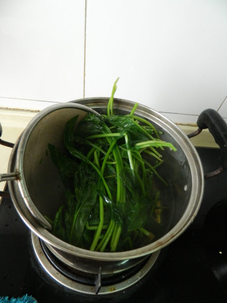 菠菜素馅水饺步骤6