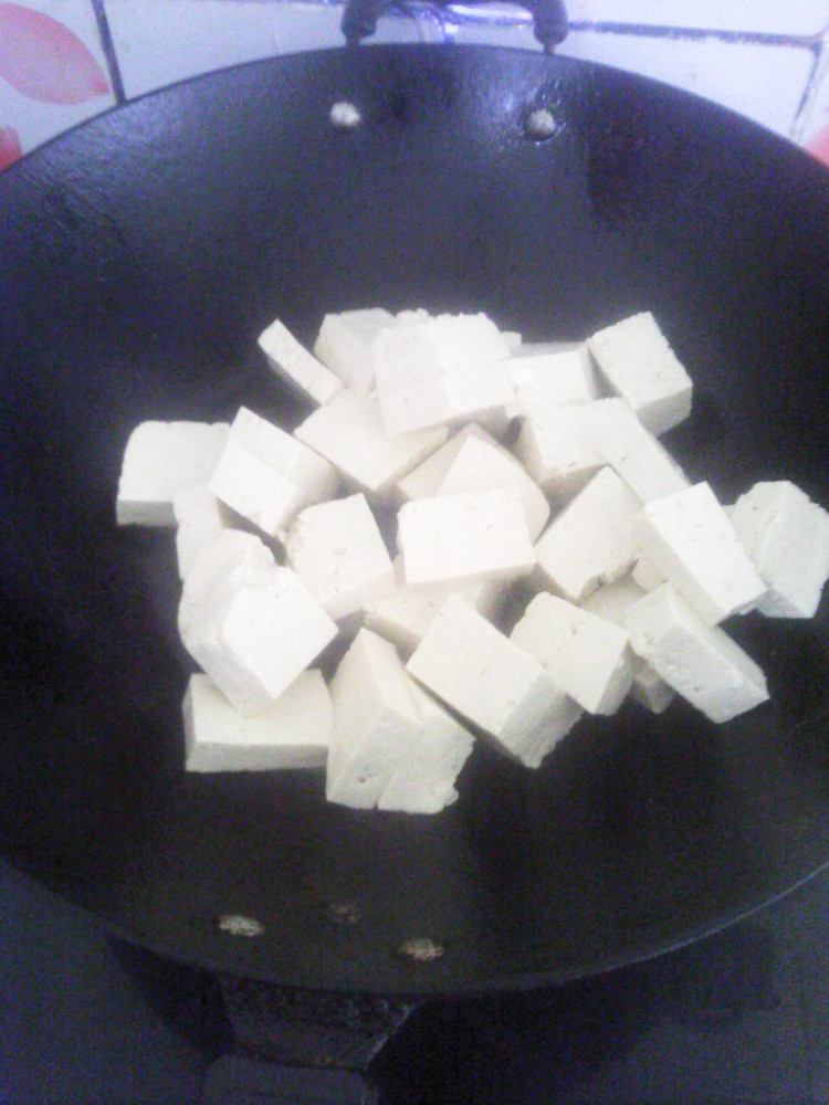 蒜香香菇豆腐步骤5