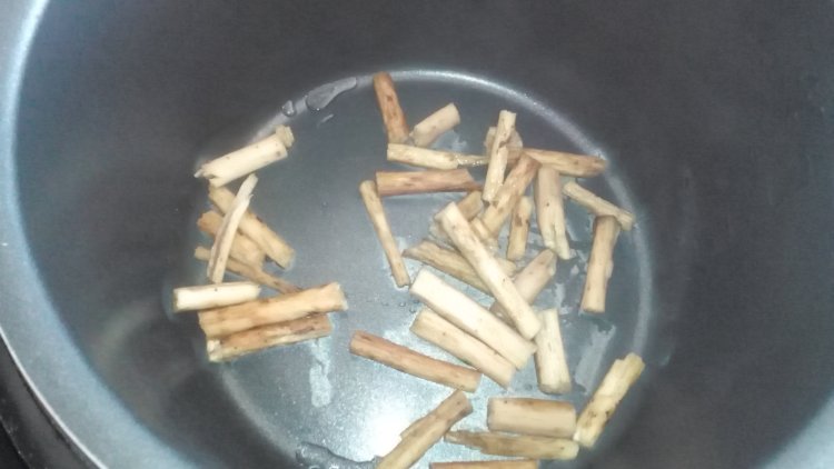 天麻炖鸡翅步骤7