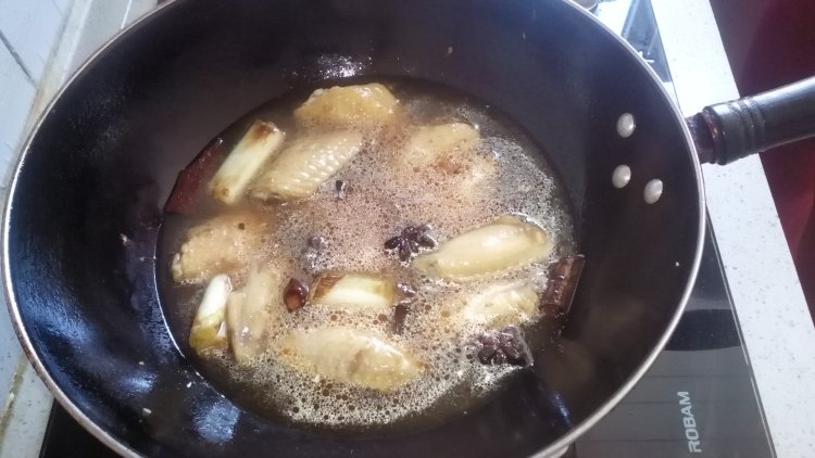 天麻炖鸡翅步骤6