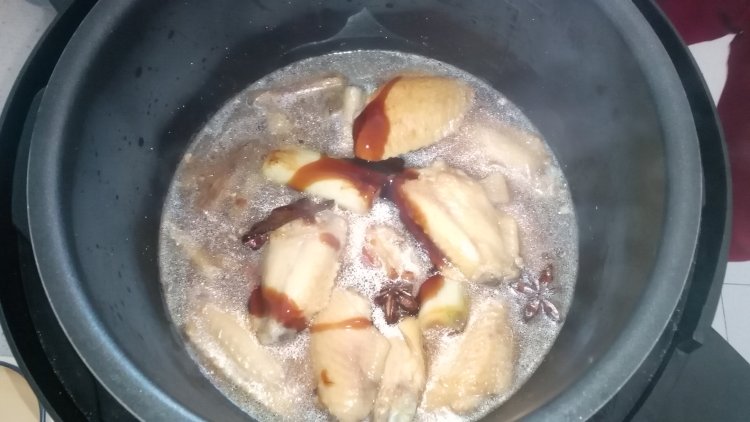 天麻炖鸡翅步骤9