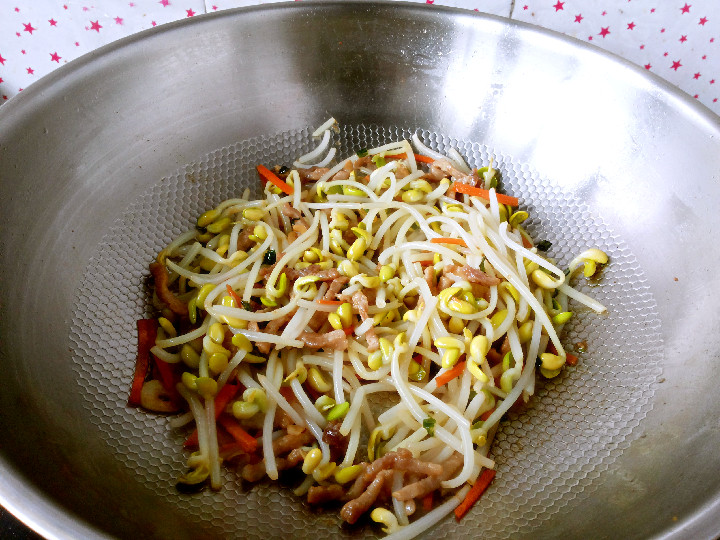 三丝菠菜步骤6