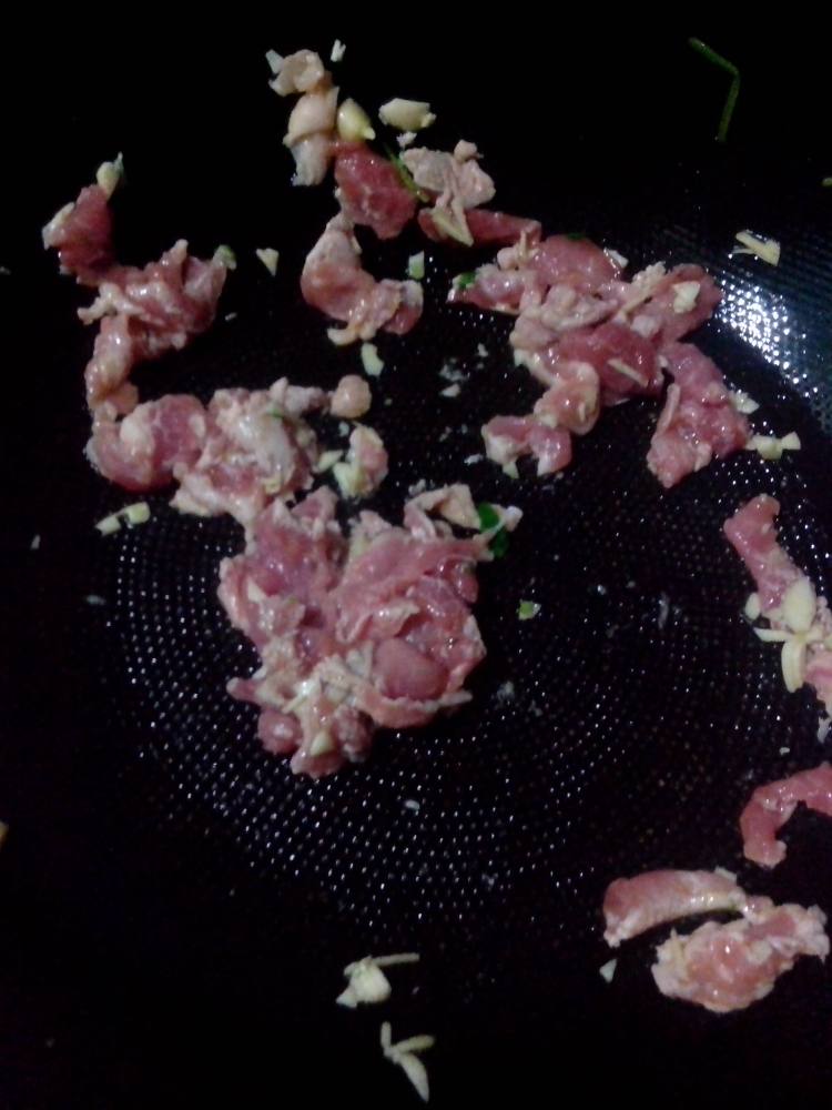 芹菜肉丝步骤4