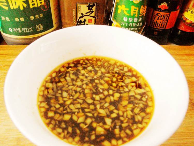 虾仁炝拌芹菜步骤2