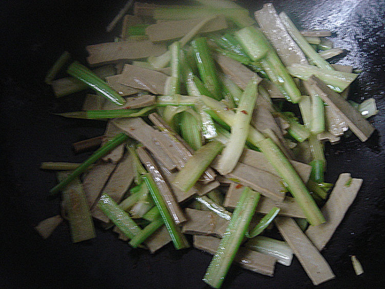 芹香青豆干步骤6