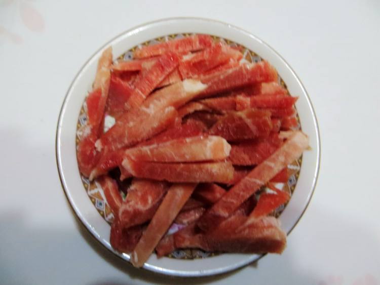 芹菜炒肉丝粉步骤4