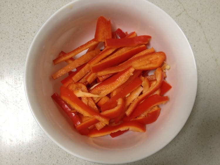 芹菜炒香干步骤4