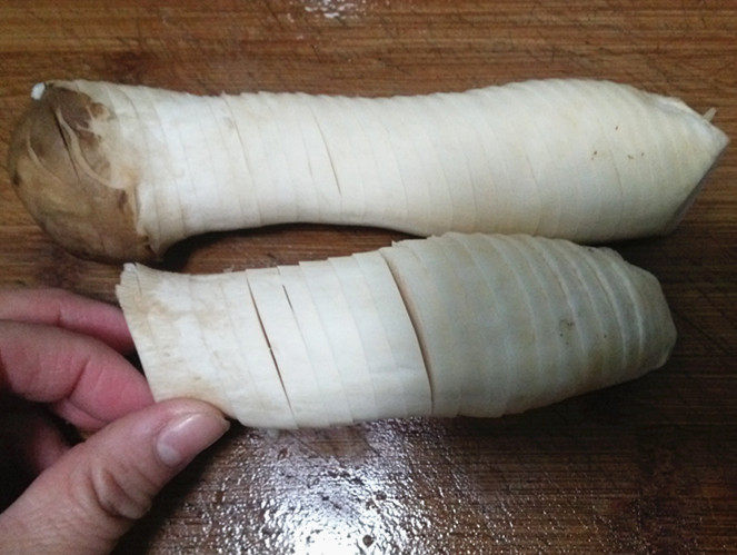 清蒸手风琴杏鲍菇步骤2