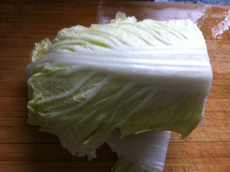 白菜豆腐榛蘑炒肉步骤2