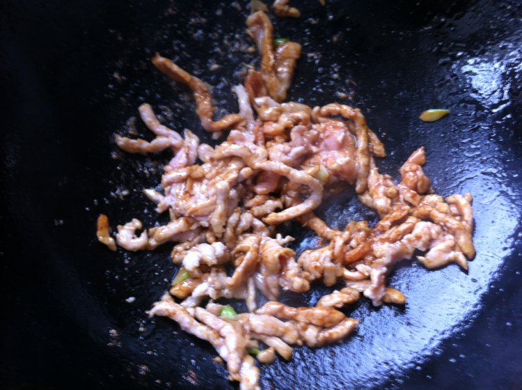 白菜豆腐榛蘑炒肉步骤5