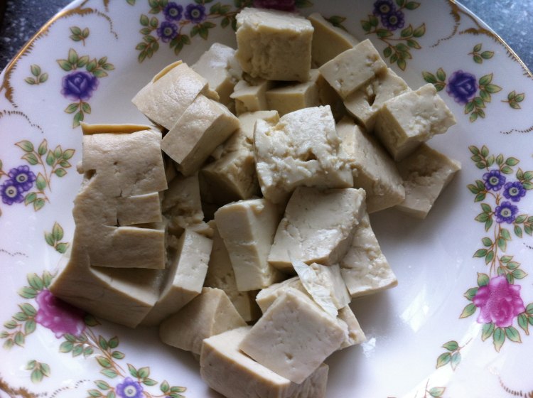 白菜豆腐榛蘑炒肉步骤4