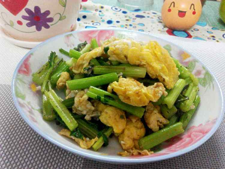 芹香炒蛋步骤8