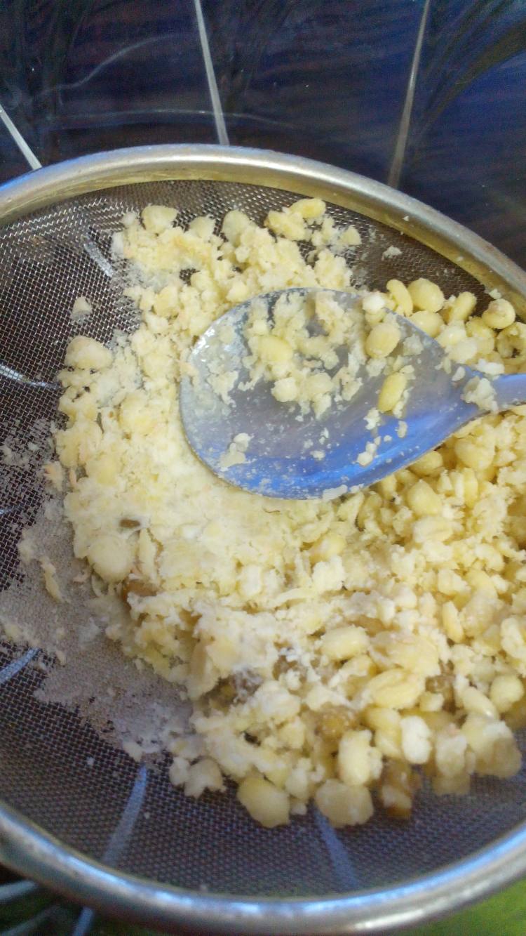 抹茶奶香绿豆糕步骤7