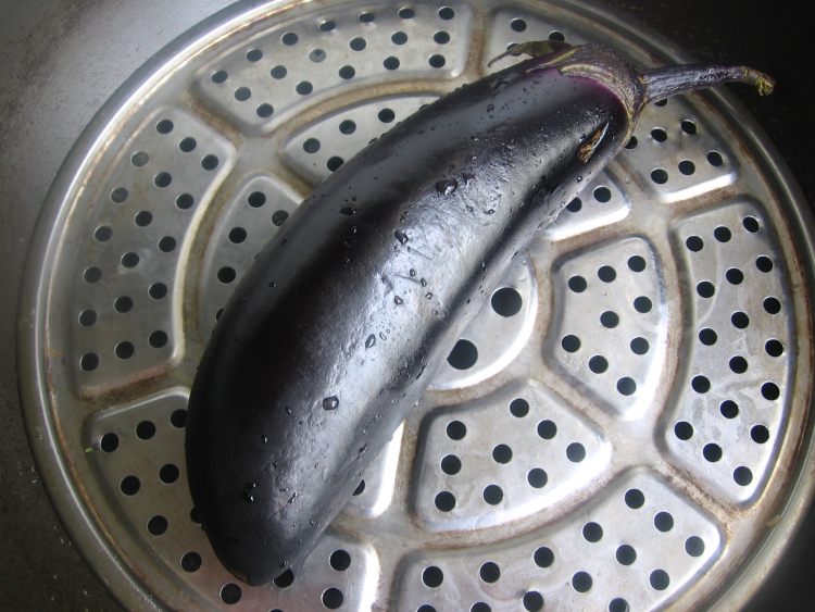 绝味茄子步骤2