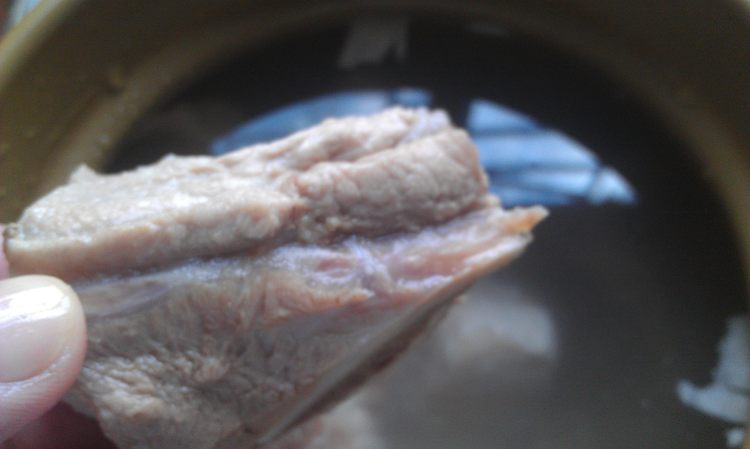 粉葛花胶骨头汤步骤8