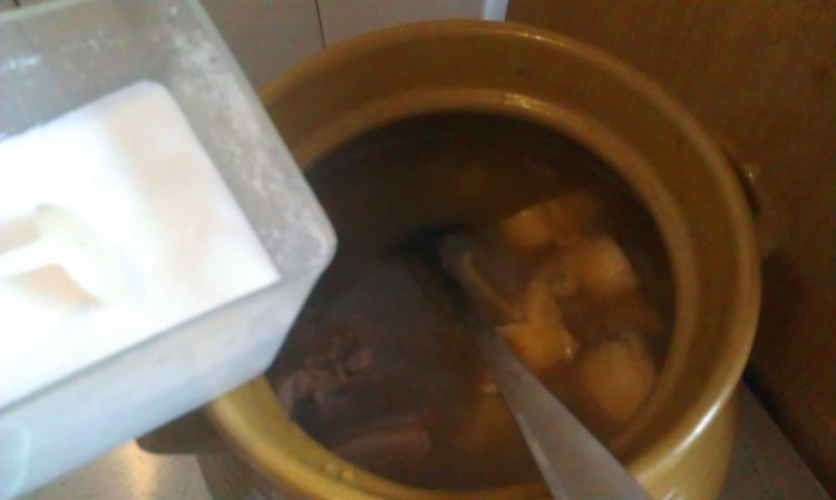粉葛花胶骨头汤步骤10