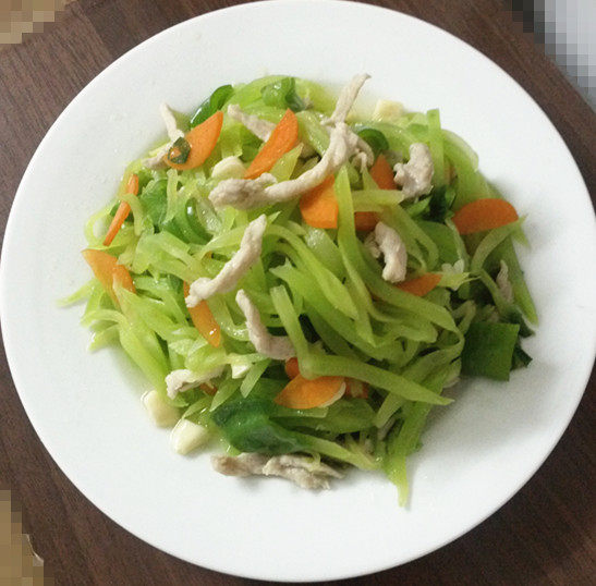 莴笋炒肉丝步骤12